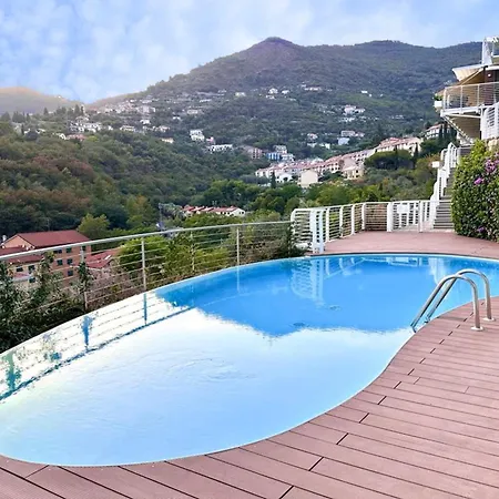 Adelasia 01 - Shared Pool And Parking - Happy Appartement